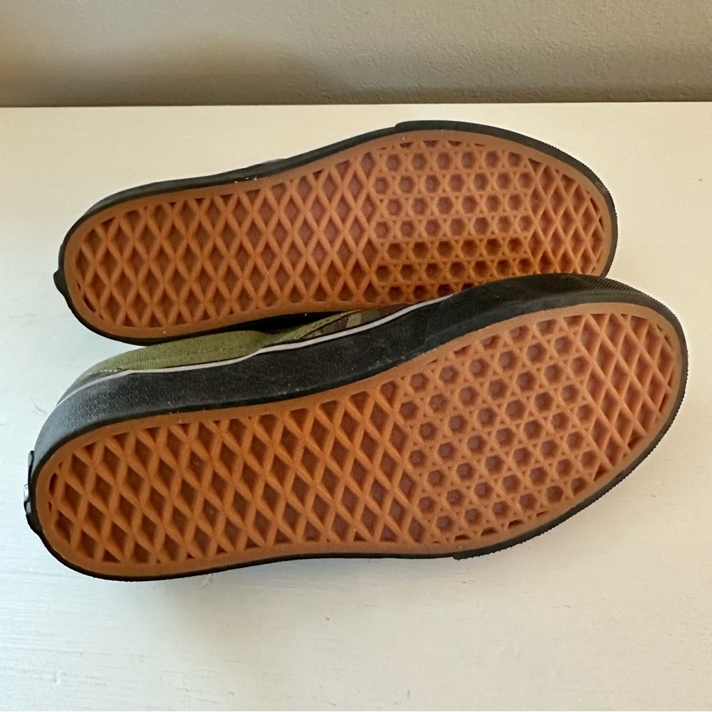 Vans Custom Olive Camo Slip On Sneakers Size 7 - Picture 7 of 7